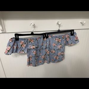 American Eagle Crop Top